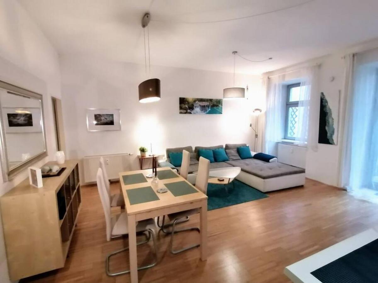 Nd Exquisites Wundervolles Ruhiges Terrassenapartment Mit Garage Wien Exteriör bild