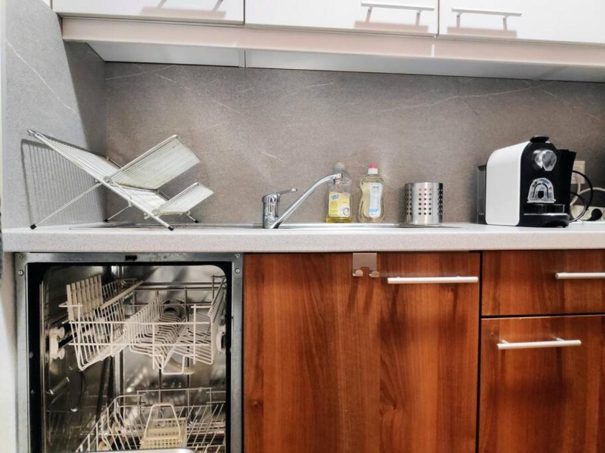 Nd Exquisites Wundervolles Ruhiges Terrassenapartment Mit Garage Wien Exteriör bild