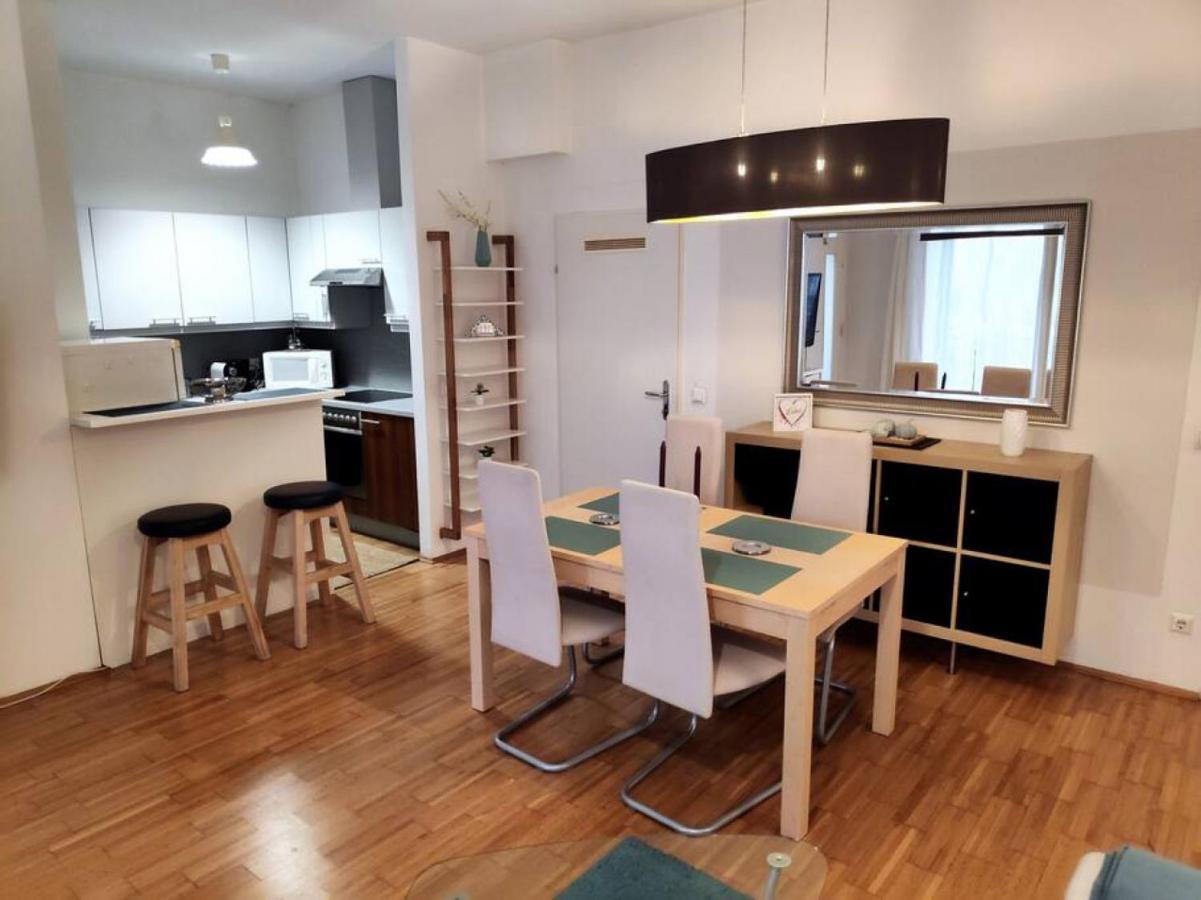 Nd Exquisites Wundervolles Ruhiges Terrassenapartment Mit Garage Wien Exteriör bild