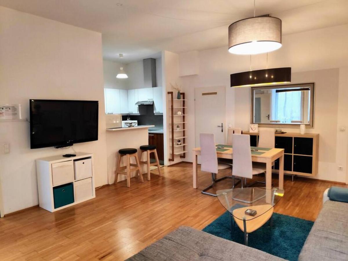 Nd Exquisites Wundervolles Ruhiges Terrassenapartment Mit Garage Wien Exteriör bild