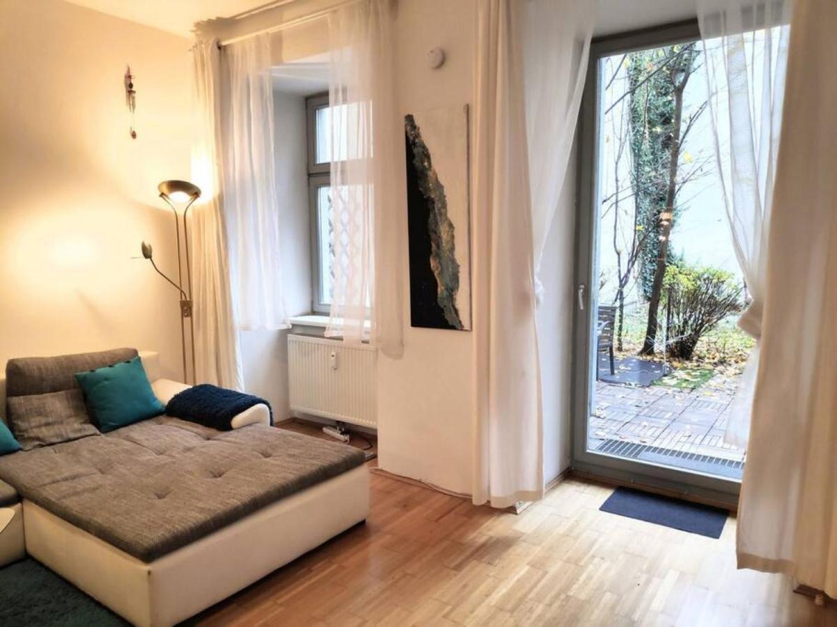 Nd Exquisites Wundervolles Ruhiges Terrassenapartment Mit Garage Wien Exteriör bild