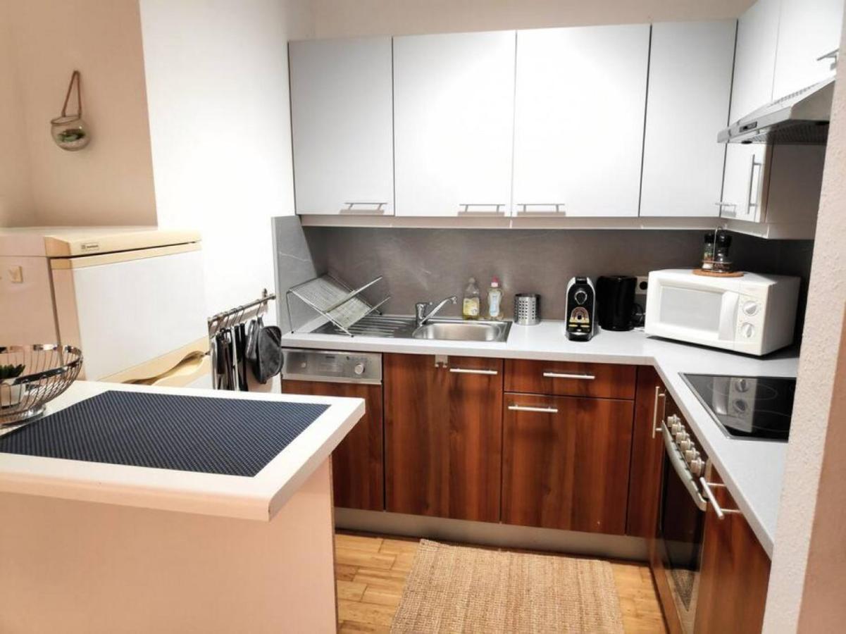 Nd Exquisites Wundervolles Ruhiges Terrassenapartment Mit Garage Wien Exteriör bild