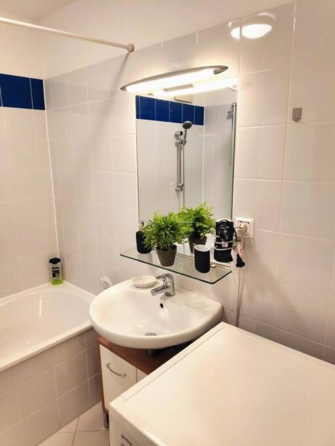 Nd Exquisites Wundervolles Ruhiges Terrassenapartment Mit Garage Wien Exteriör bild