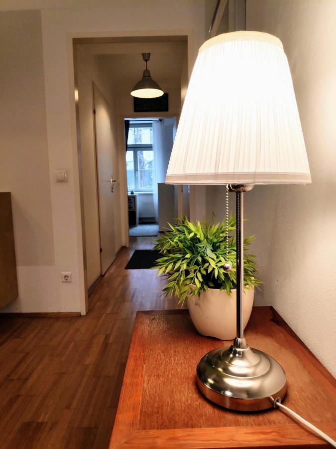 Nd Exquisites Wundervolles Ruhiges Terrassenapartment Mit Garage Wien Exteriör bild